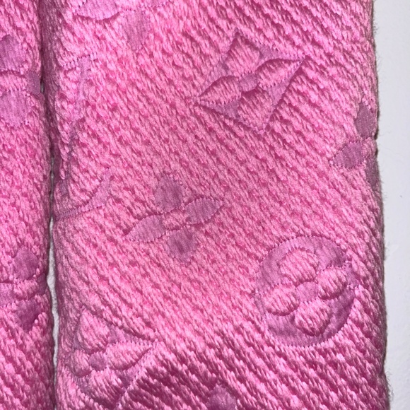 Louis Vuitton M73659 Scarf Echarpe Logomania Monogram Wool Silk Pink - Picture 2 of 6
